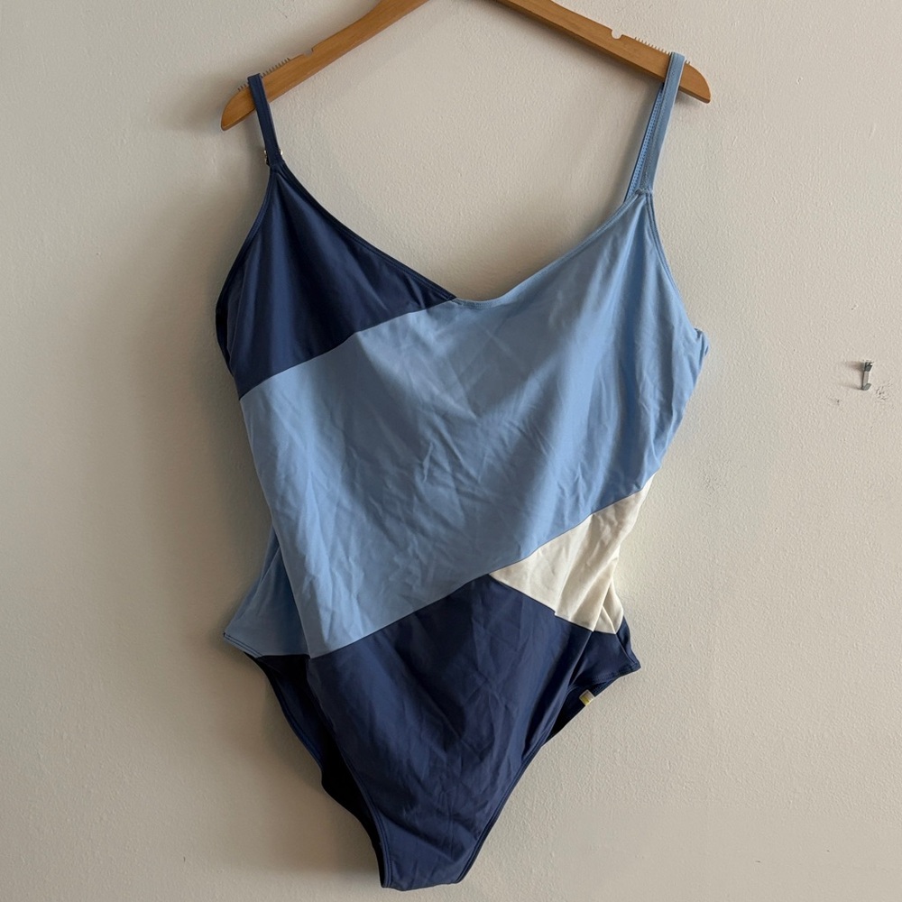 Summersalt The Marina One Piece Bathing Suit Size 20 Women’s Blue Colorblock